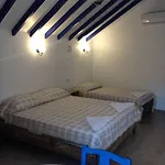 Appartement Karya *