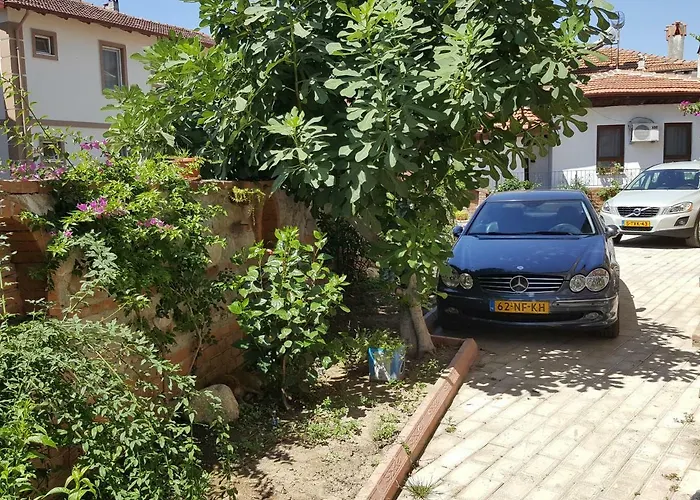 Karya